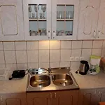 One-bedroom In I *